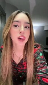 Quantum Ultra 12 Wiwik ABG Yandex Viral Sensasional Roadmap